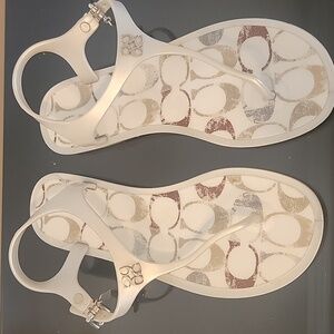 Coach Sandals Thong T-Strap Rubber Jelly Signature Logo Women Lala A0493 Size 7